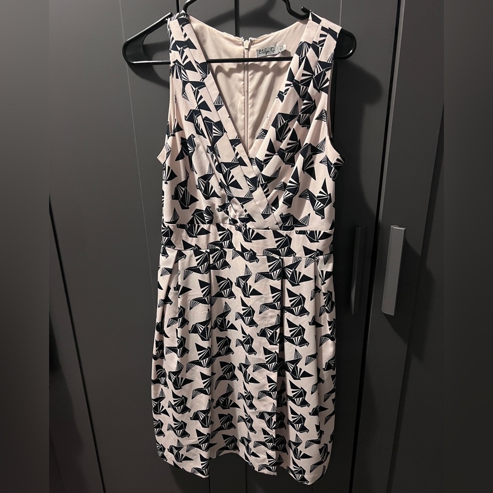 Eliza J Origami Crane Dress Size 10  cream navy lined